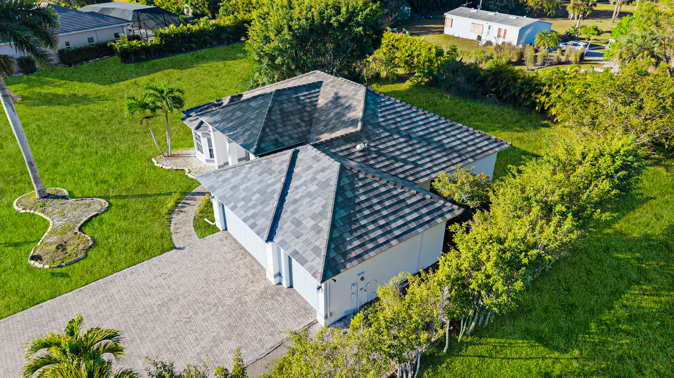 Victor residence sideview — Gydn Roofing